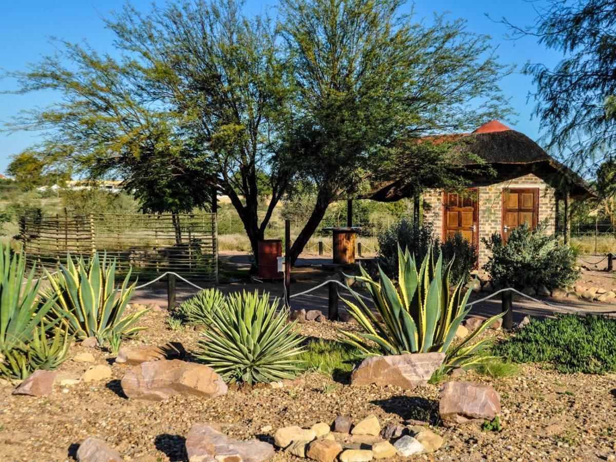 Die Dam - Transkalahari End Resort Gobabis Екстериор снимка