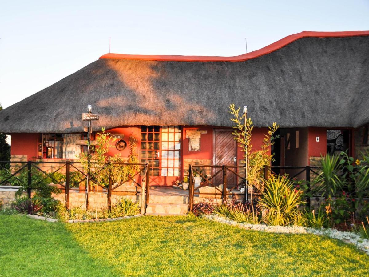 Die Dam - Transkalahari End Resort Gobabis Екстериор снимка