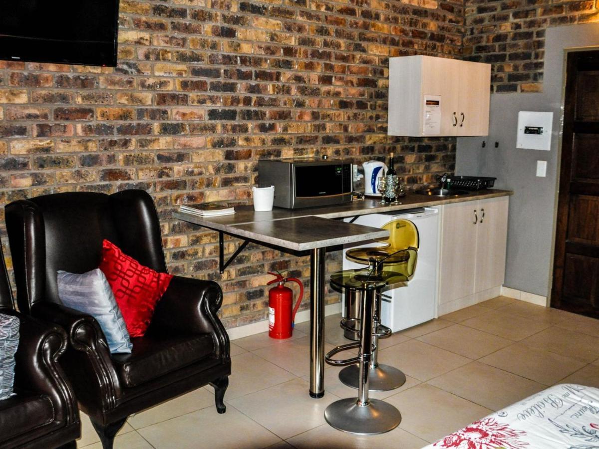 Die Dam - Transkalahari End Resort Gobabis Екстериор снимка